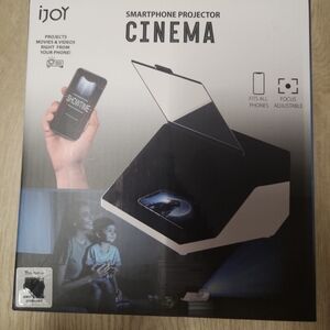iJoy Black Smartphone Projector Cinema